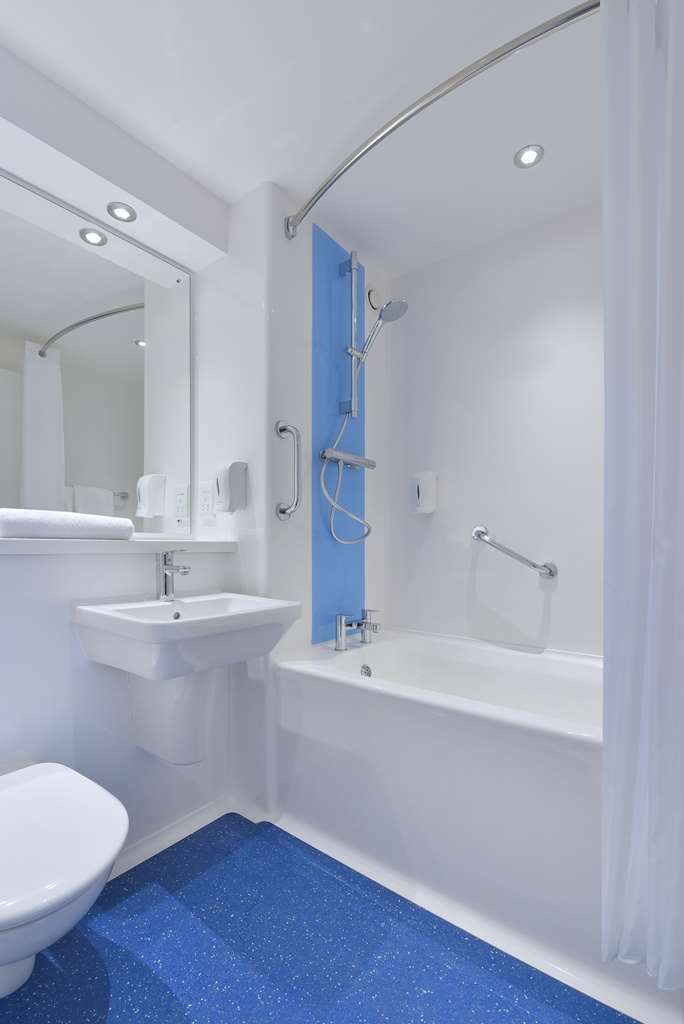 Travelodge Aberdeen Central Justice Mill Lane Szoba fotó
